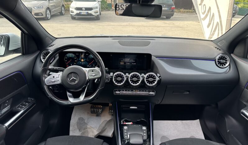 
								Mercedes GLA 200 AMG premium full									