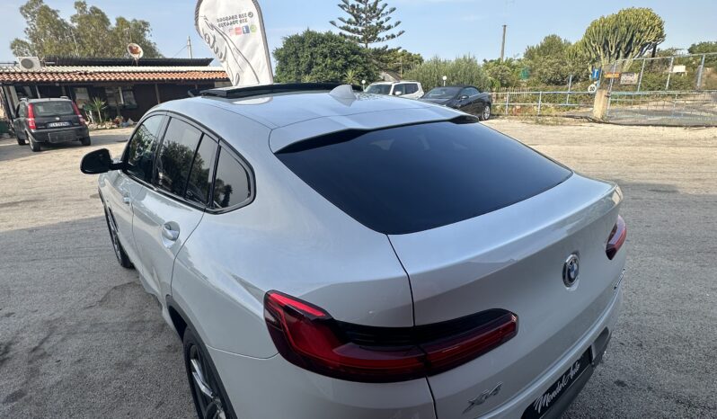 
								BMW X4 MSport full									