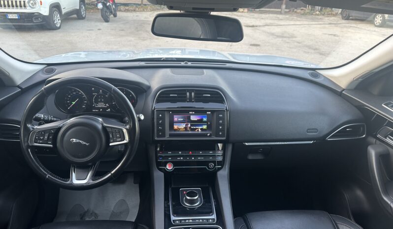 
								Jaguar F- PACE  2.0 D full									