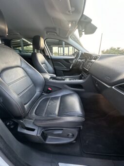 
										Jaguar F- PACE  2.0 D full									