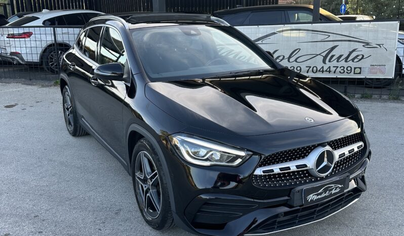 
								Mercedes a benz GLA 200D AMG premium full									