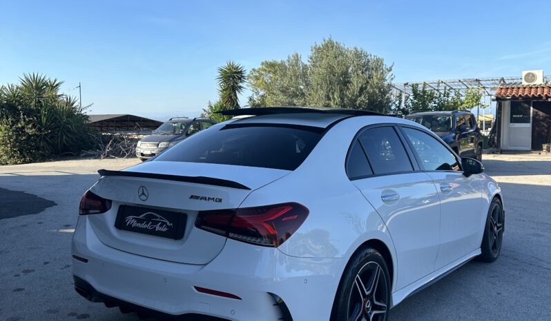 
								Mercedes A180 AMG  Sedan full									