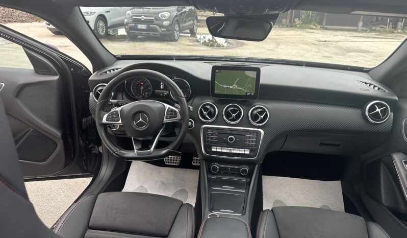 
								Mercedes A180 AMG premium full									