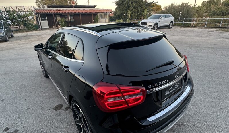 
								Mercedes GLA 220D AMG premium full									