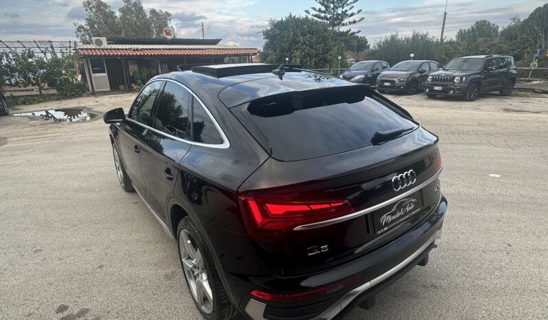 
								Audi Q5 Sportback 40TDI 204cv ultra S-Line full									