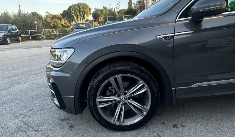 
								Volkswagen tiguan R.line 2.0 D 150cv full									