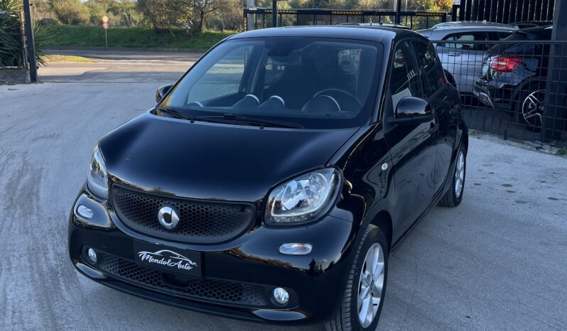 
								Smart four four 1.0 70cv prime full									