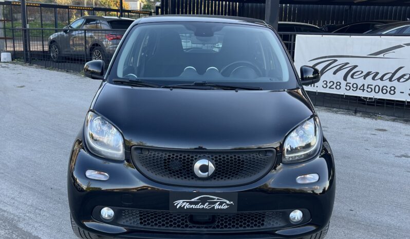 
								Smart four four 1.0 70cv prime full									