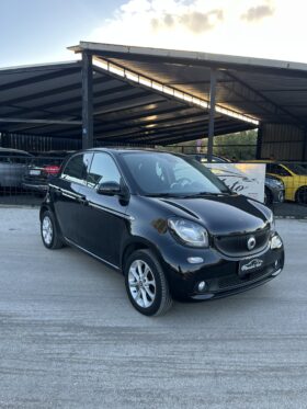 Smart four four 1.0 70cv prime