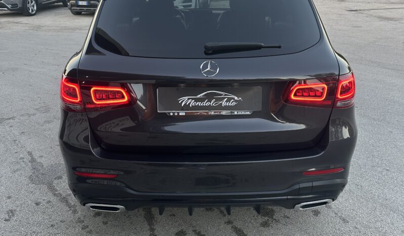 
								Mercedes benz GLC 300 4 matic  AMG full									