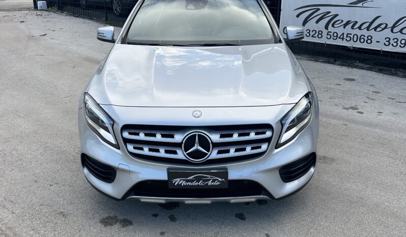 
								Mercedes GLA 200D AMG premium plus full									