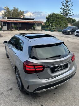 
										Mercedes GLA 200D AMG premium plus full									