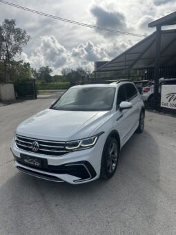 
										Volkswagen tiguan R-Line 2.0 200cv 4motion full									