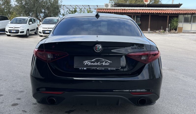 
								Alfa Romeo Giulia TI 2.2 b-tech 190cv Q2 full									